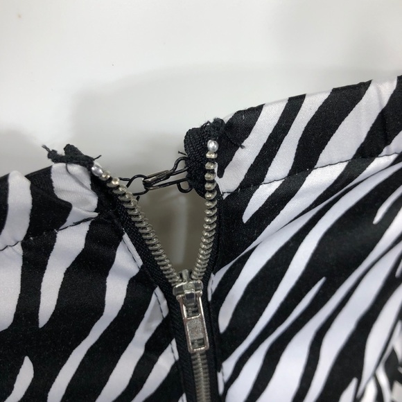 Wishes Zebra Print Strapless Body Con - Picture 5 of 8